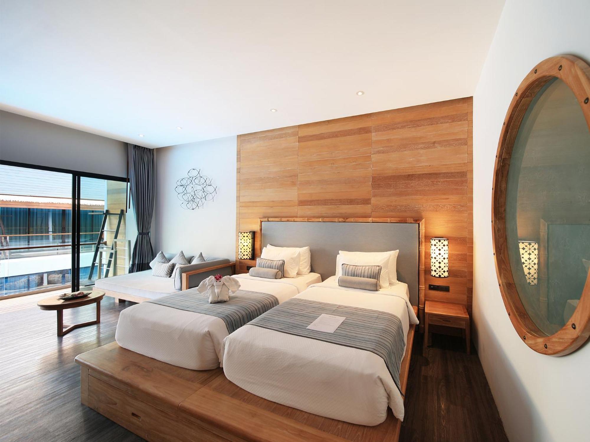 Superior Pool View Twin Room